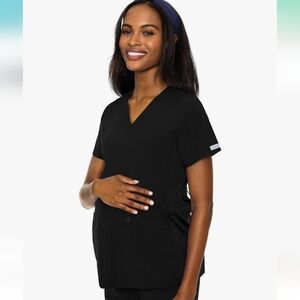 Med Couture maternity top NWT